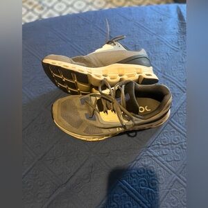 On Running Men's Black and Gray Athletic Shoes